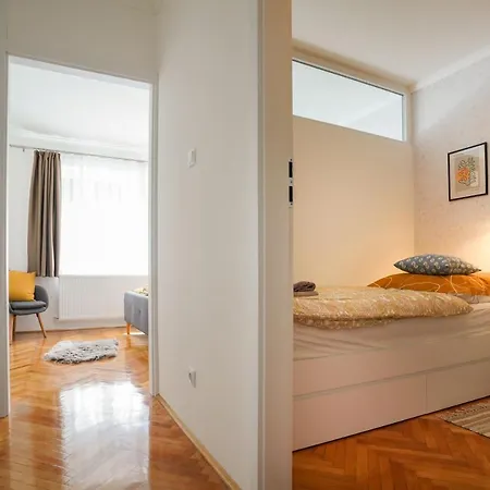 Apartamento Piroska Bartóktéri 02