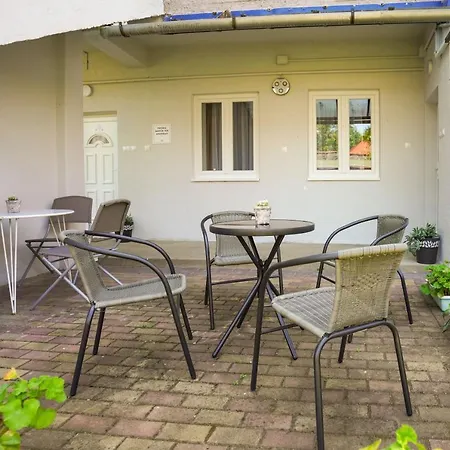Apartmán Piroska Bartokteri 02 *
